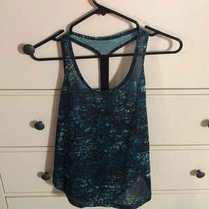Old navy active tank